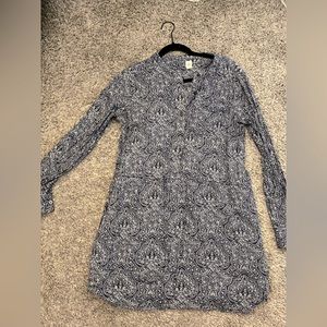 Size medium gap tie-front paisley shirt dress